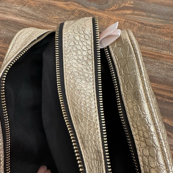 IMOSHION Cosmetic Bag Gold Croc Embossed Makeup Travel Case New With Tags - Picture 2 of 7